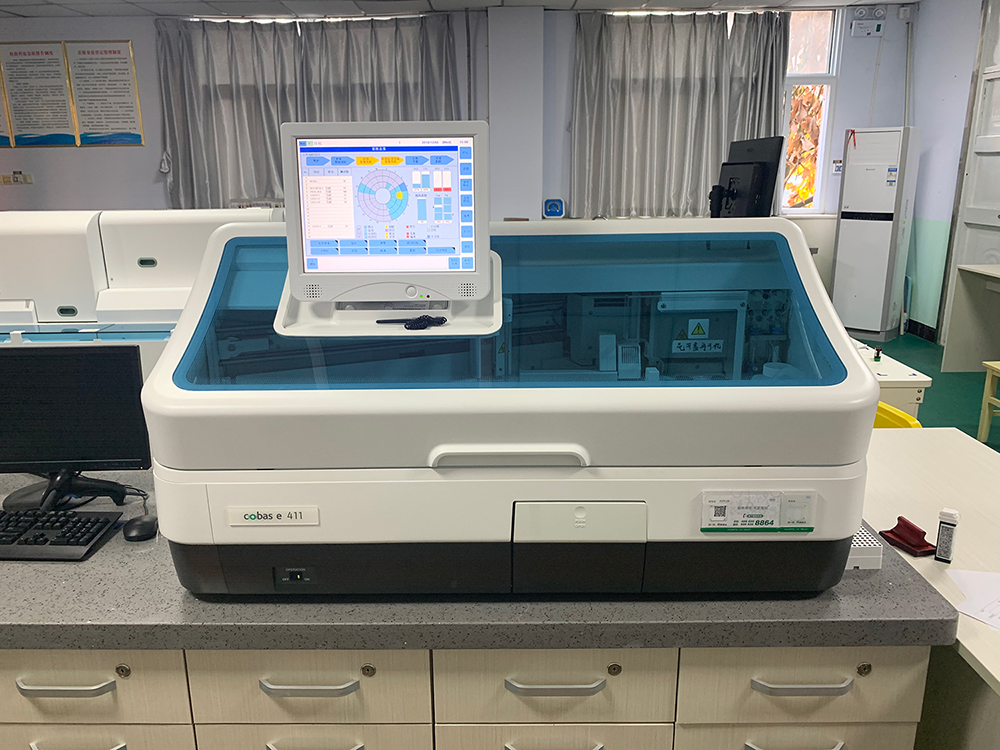 電化學(xué)發(fā)光自動免疫分析儀